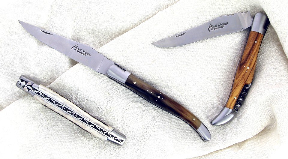 Benoit l'Artisan  Etui en cuir marron clair, pour couteau de Laguiole avec  manche de 11 cm et 12 cm